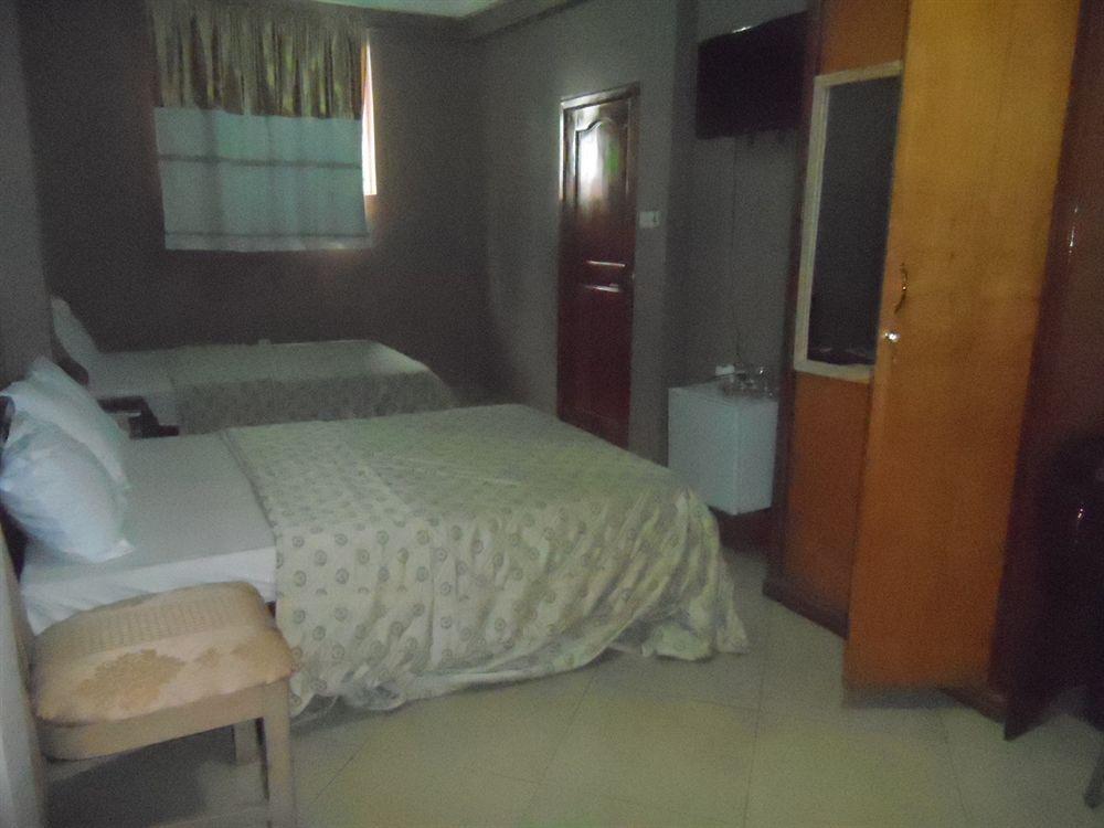Yegoala Kumasi Exterior photo