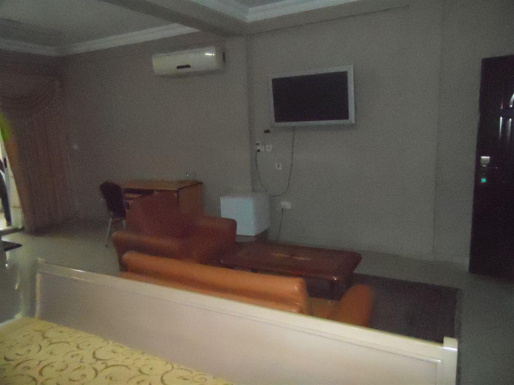 Yegoala Kumasi Exterior photo